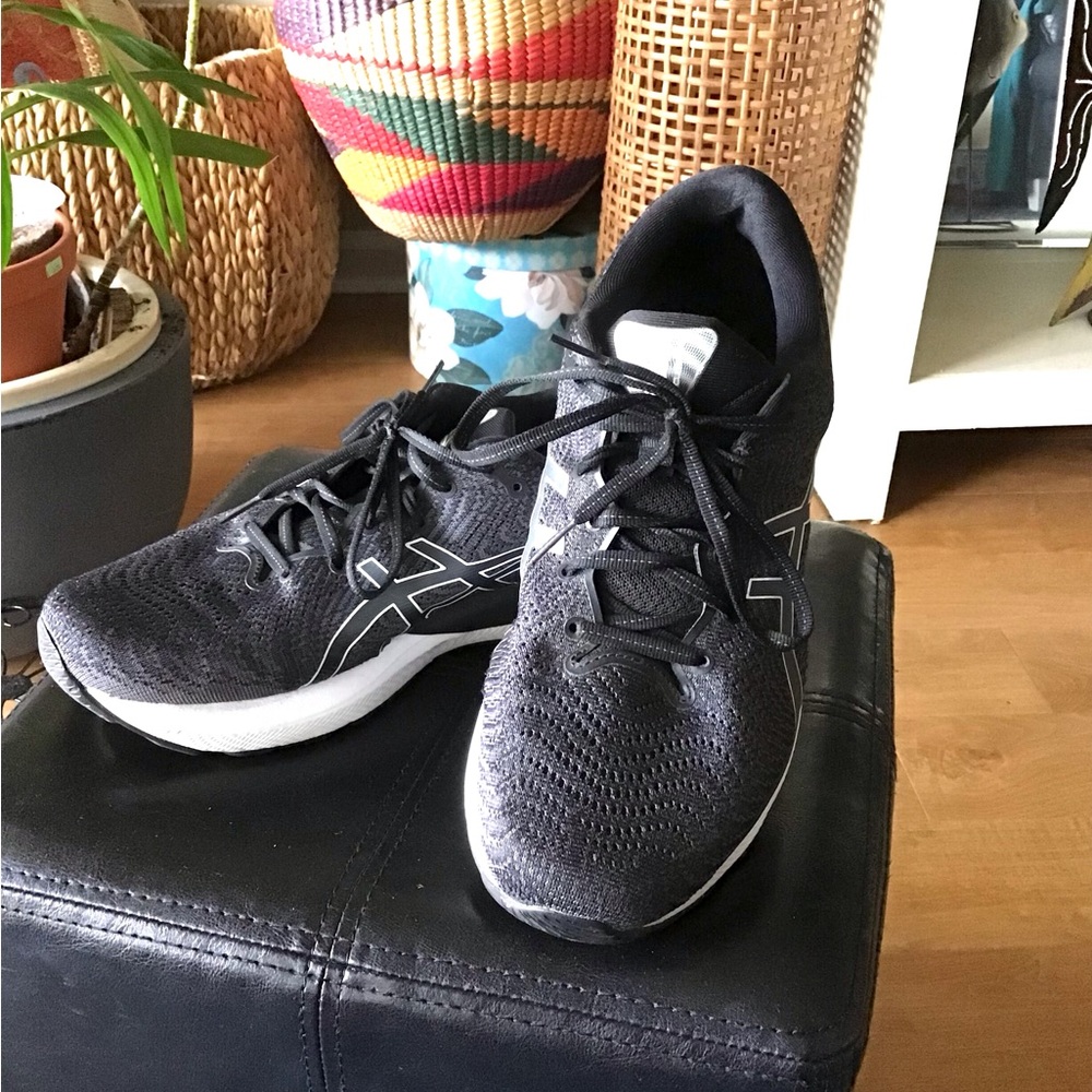 ASICS Gel Cumulus 24 Running Sneakers